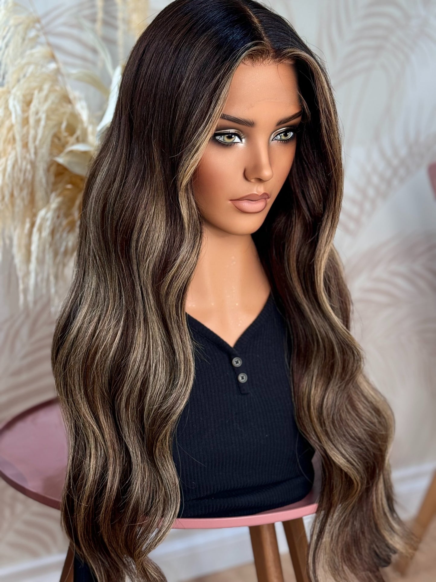 READY TO SHIP / 24” M cap Brunette with Dimensional Highlights