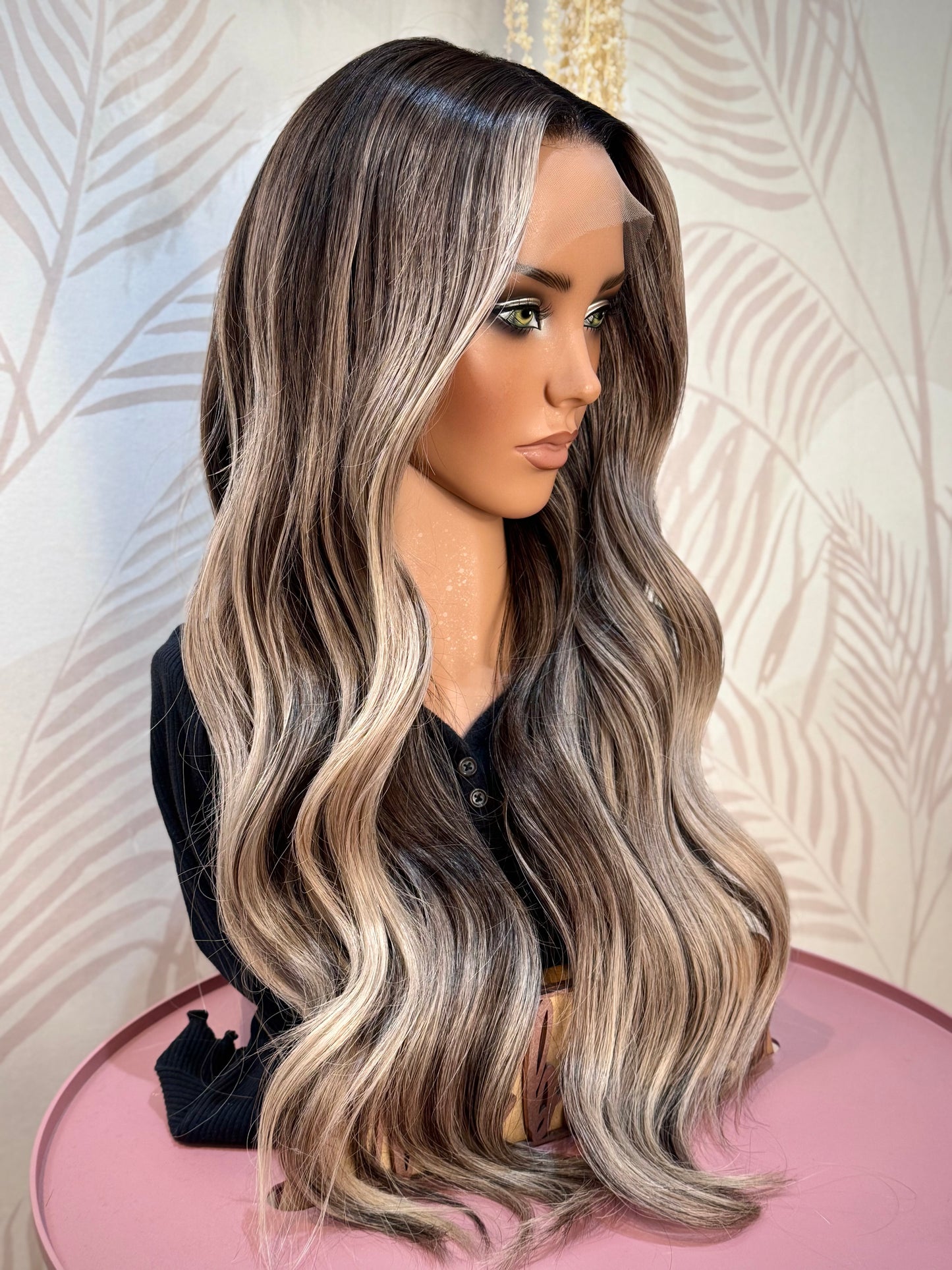 Luxe Chocolate Brown + Cool Beige Balayage Highlights