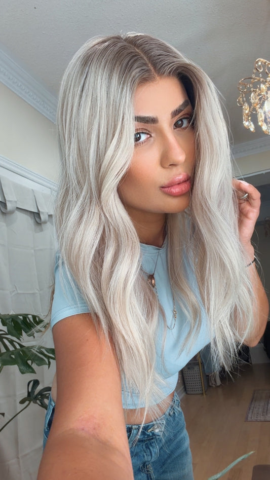 READY TO SHIP / Ash Blonde rooted 22” Small Cap
