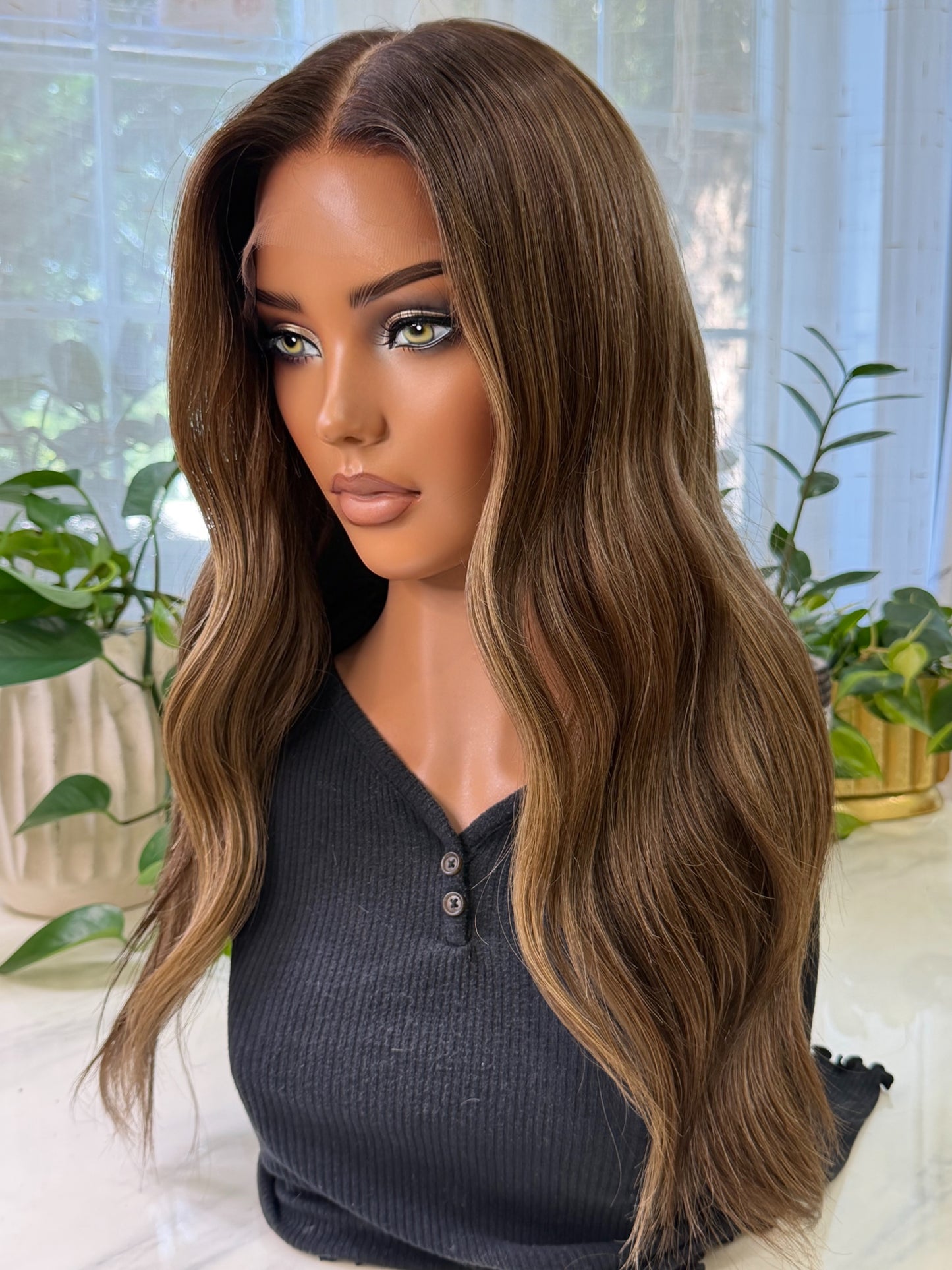 READY TO SHIP / brunette sun-kissed dimensional 20” Small Cap